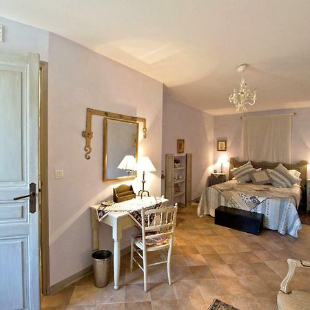 Le Clos Des Freres Gris Bed and Breakfast Aix-en-Provence Esterno foto