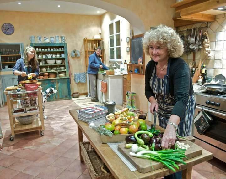 Le Clos Des Freres Gris Bed and Breakfast Aix-en-Provence Esterno foto