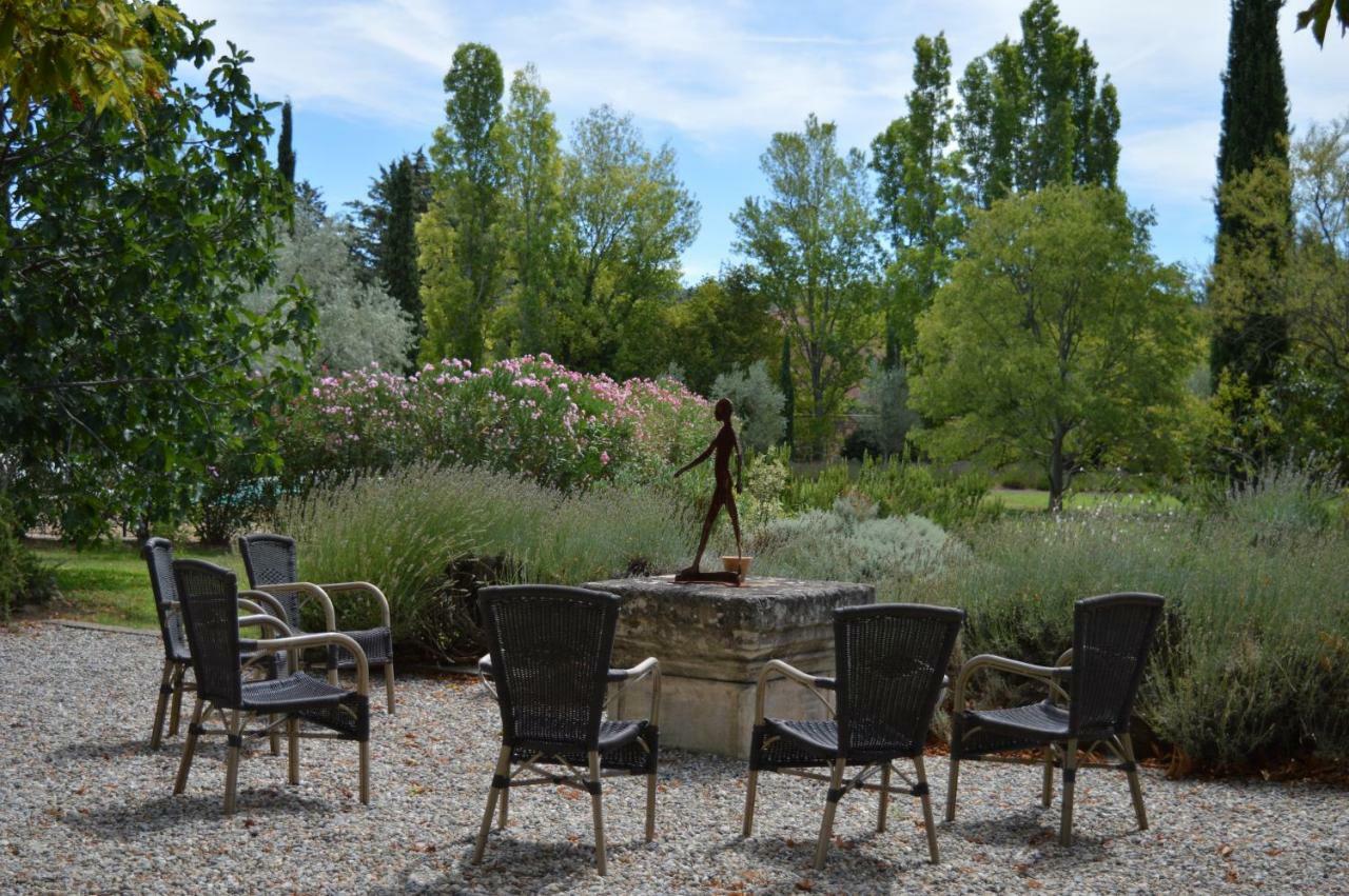 Le Clos Des Freres Gris Bed and Breakfast Aix-en-Provence Esterno foto