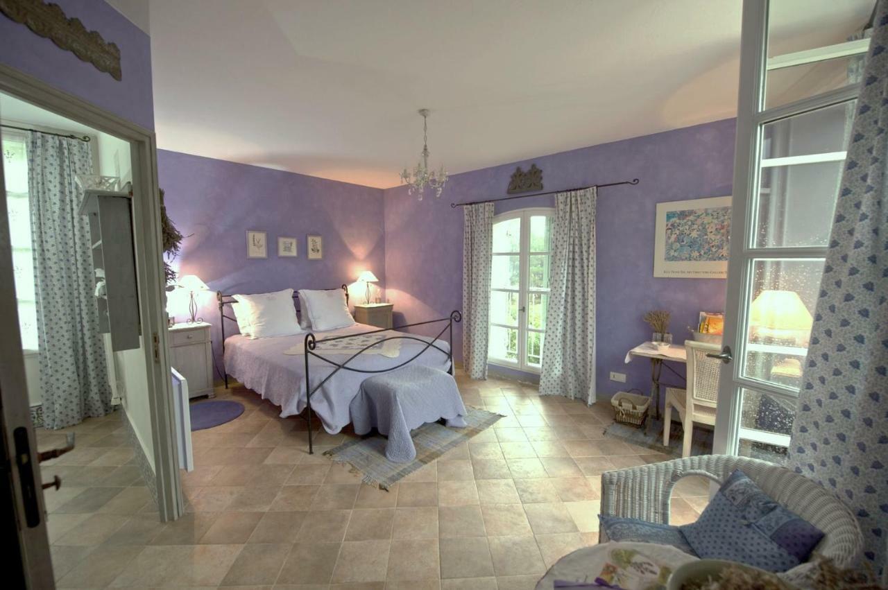 Le Clos Des Freres Gris Bed and Breakfast Aix-en-Provence Esterno foto